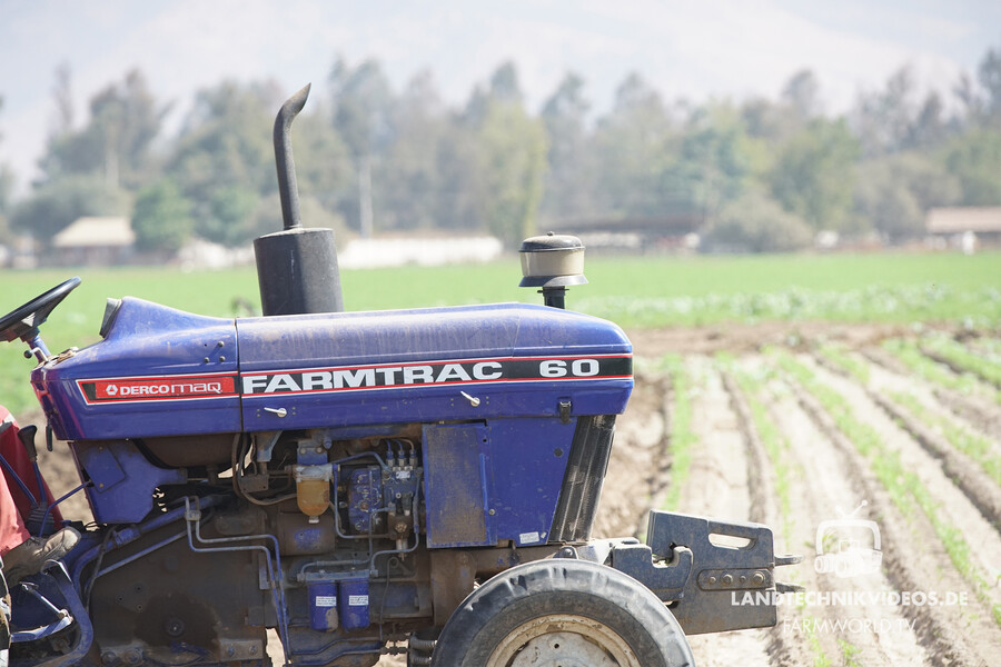 Farmtrac 60 Traktor_03.jpg